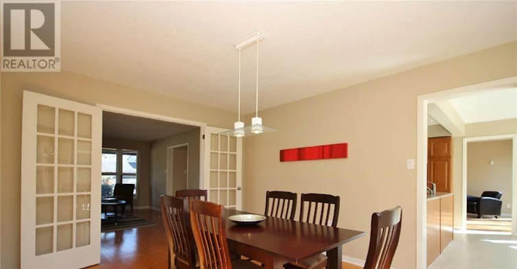 28 Country Club Drive, Ottawa, ON, K1V 9Y5 - 6