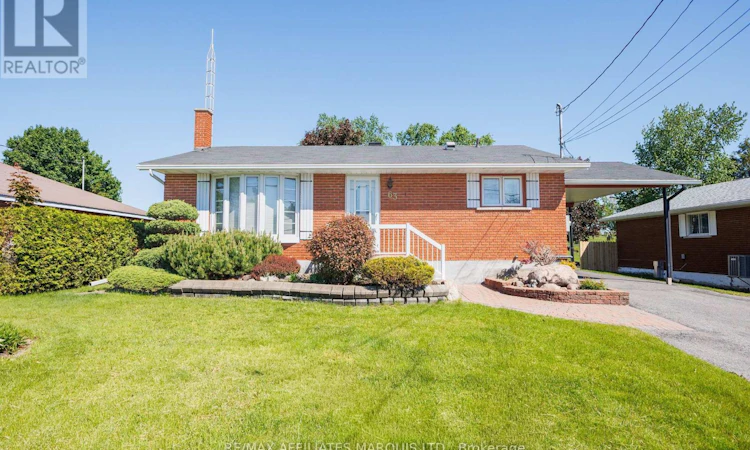 63 Kincardine Street W