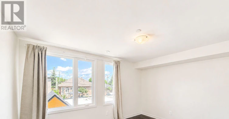 MAIN-26 Green Garden Boulevard, Toronto, ON, M6A 1N3 - 11