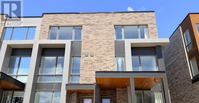 MAIN-26 Green Garden Boulevard, Toronto, ON, M6A 1N3
