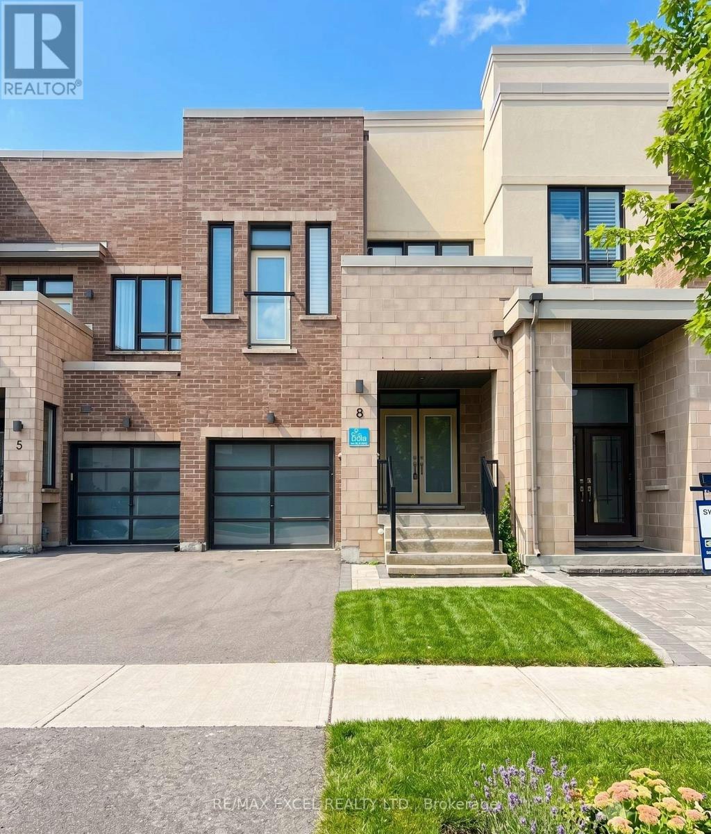 8 Helliwell Crescent, Richmond Hill, ON, L4E 5B6