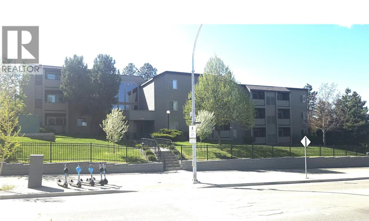 335-1560 Summit Drive