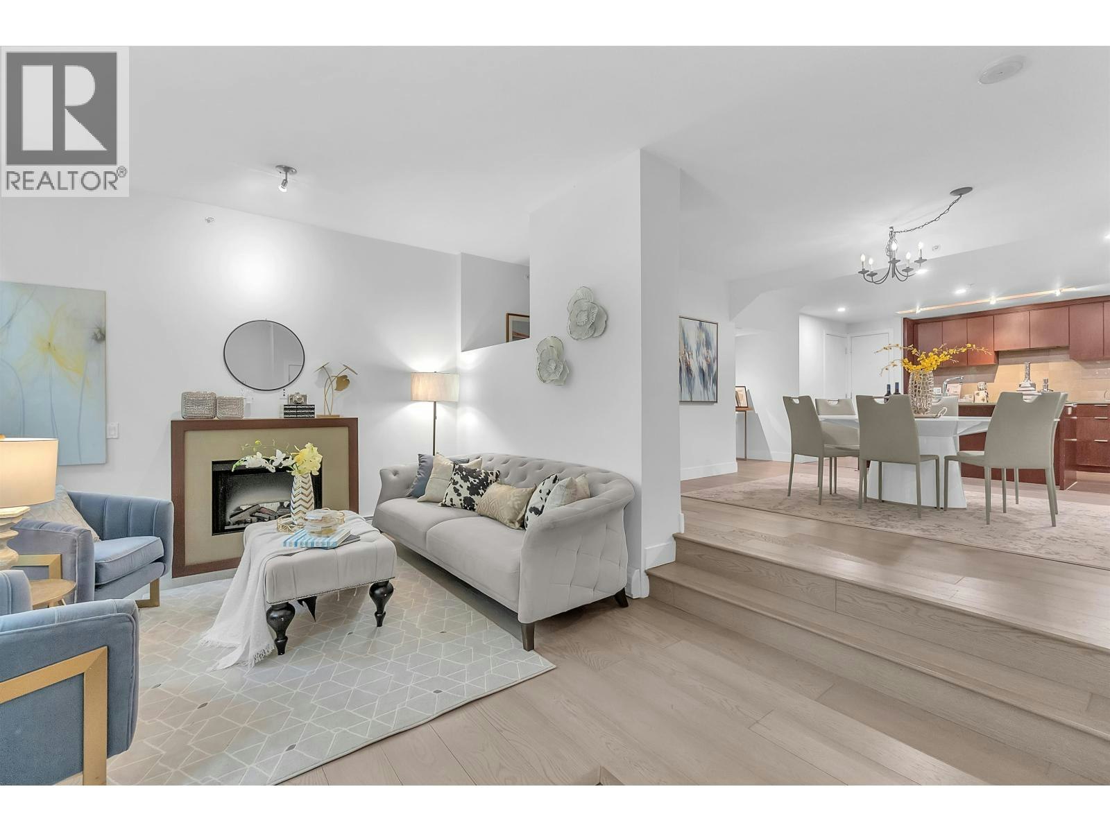 164 W 13th Street, North Vancouver, BC, V7M 1N6
