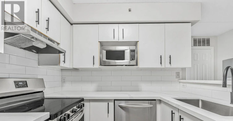 206-1421 Walker's Line, Burlington, ON, L7M 4P4 - 16