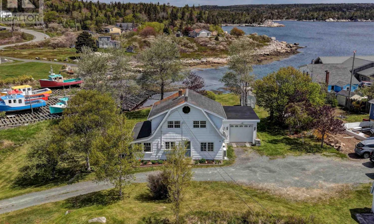 8 Harrie Drive