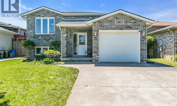 2163 Everts