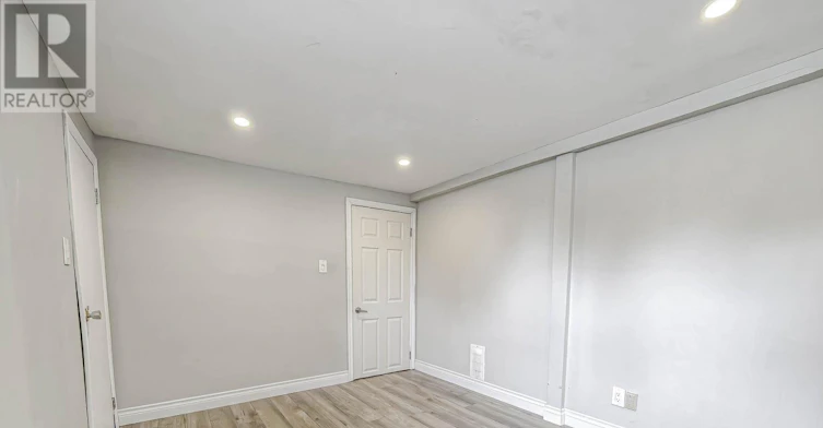 BSMT-57 Gladman Avenue N, Newmarket, ON, L3Y 1W4 - 9