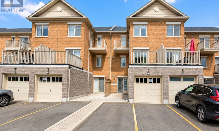 13-3975 Eglinton Avenue W