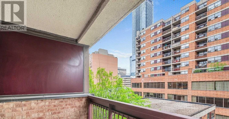 622-89 Mccaul Street, Toronto, ON, M5T 2X3 - 13