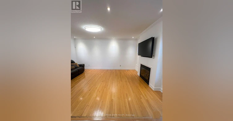 35 Waite Crescent, Whitchurch-Stouffville, ON, L4A 0B5 - 2