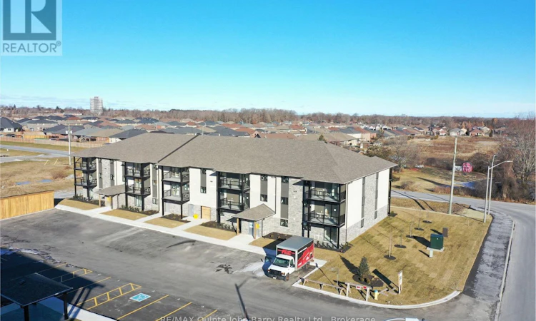 206-10 Hillside Meadow Drive