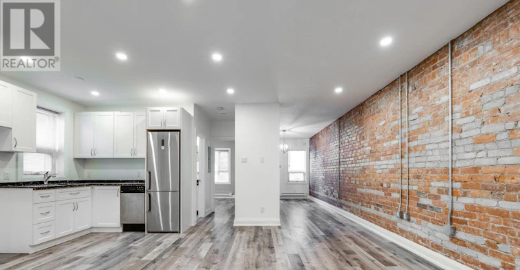 2-421 Danforth Avenue, Toronto, ON, M4K 1P1