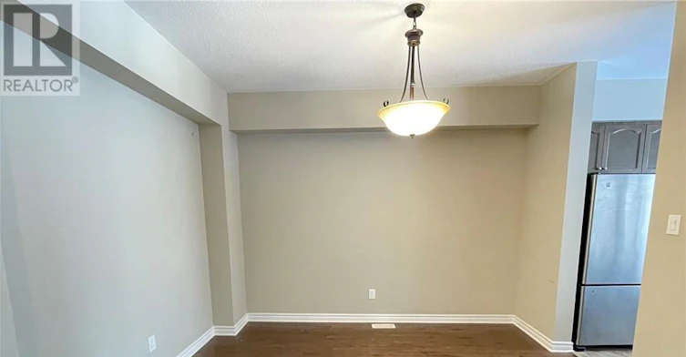 957 Fletcher Circle, Ottawa, ON, K2T 0B9 - 8