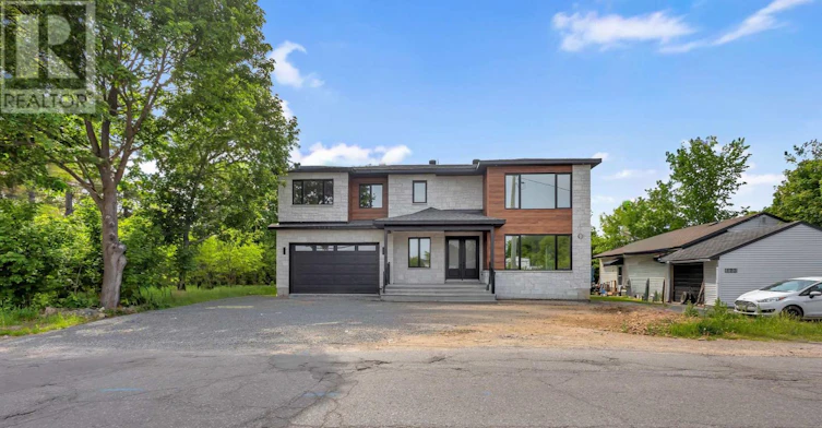 B-125 Brae Crescent, Ottawa, ON, K2S 1P1
