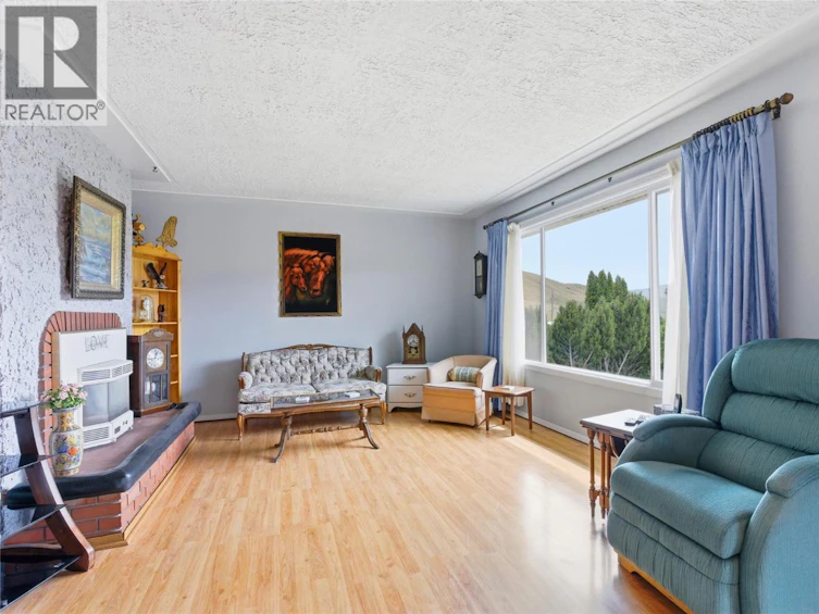 1332 Mesa Vista Drive, Ashcroft, BC, V0K 1A0 - 3