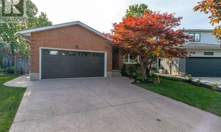 44 Windermere Court