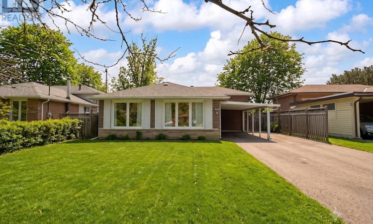 54 Manorglen Crescent