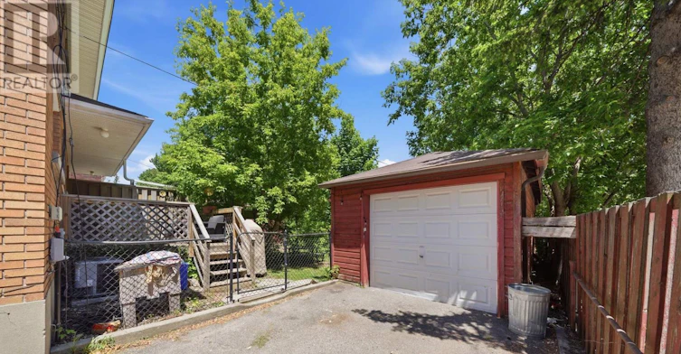 649 Westview Avenue, Ottawa, ON, K1Z 6E3 - 27