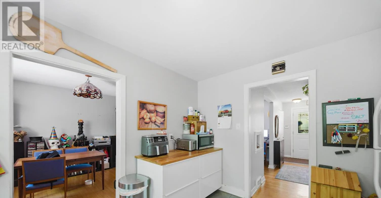 649 Westview Avenue, Ottawa, ON, K1Z 6E3 - 8