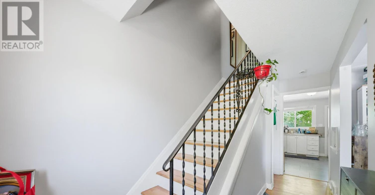 649 Westview Avenue, Ottawa, ON, K1Z 6E3 - 12