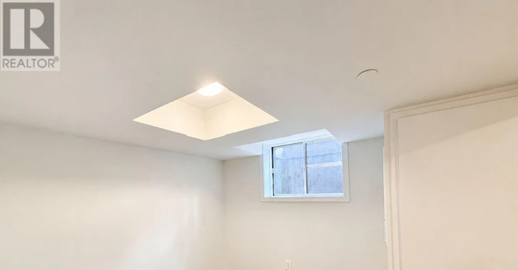BSMT-26 Green Garden Boulevard, Toronto, ON, M6A 1N3 - 3