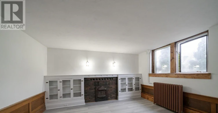 51-8 Kingston Road, Toronto, ON, M4L 2S4 - 2