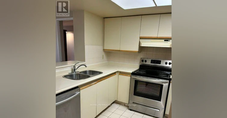 808-325 Webb Drive, Mississauga, ON, L5B 3Z9 - 12