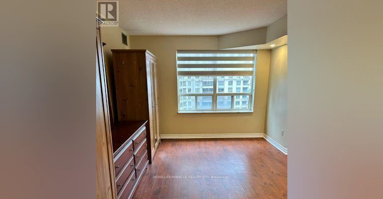 808-325 Webb Drive, Mississauga, ON, L5B 3Z9 - 9