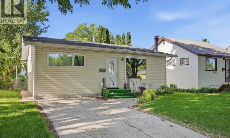 1117 5th Street E
