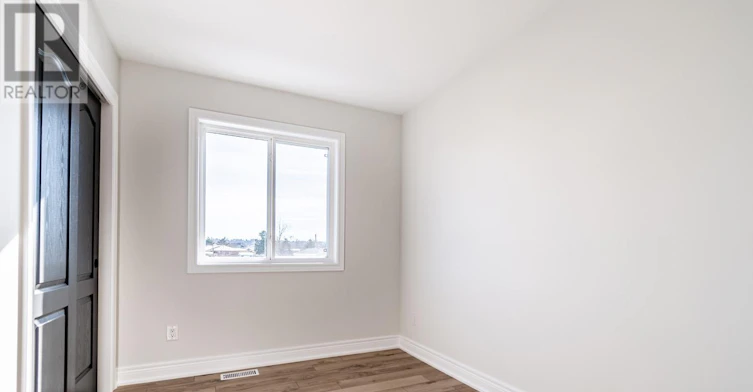 25 121a Moffatt Street, St. Catharines, ON, L2P 0G4 - 26