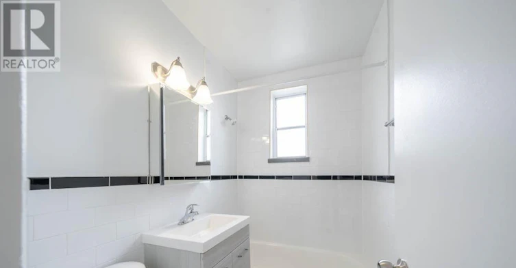 111-2895 Bathurst Street, Toronto, ON, M6H 3A8 - 7