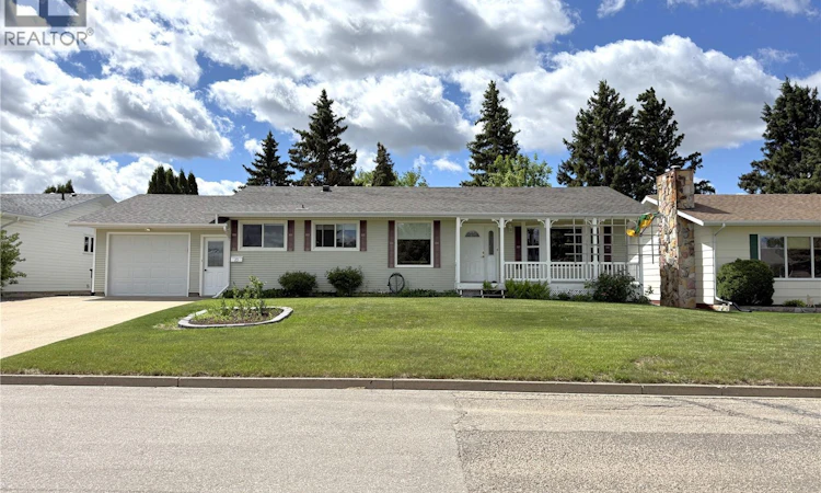 23 Tufts Crescent