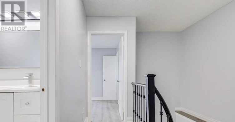 166 Adele Crescent, Oshawa, ON, L1J 7X5 - 48