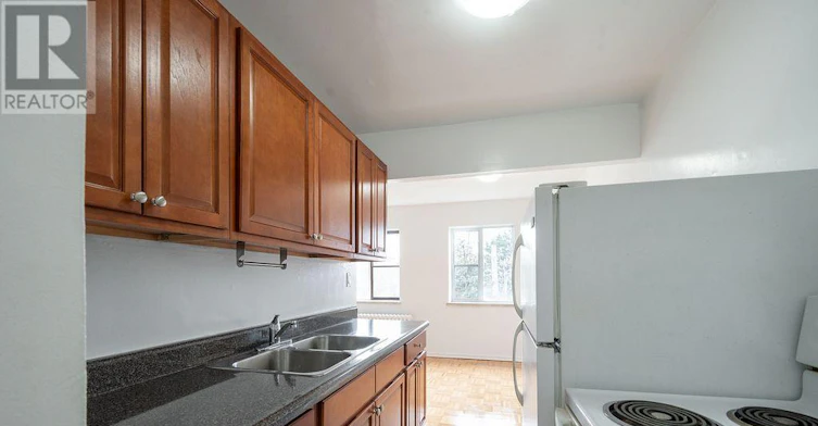 9-799 Robinson Street, Burlington, ON, L7R 2L4 - 8
