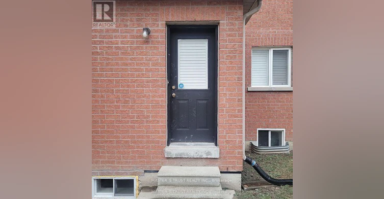 657 Chaleur Place, Newmarket, ON, L3X 1L6 - 3