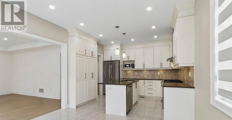 19 Rivoli Drive, Vaughan, ON, L4H 3X2 - 18