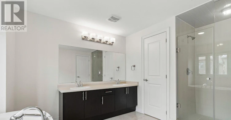 19 Rivoli Drive, Vaughan, ON, L4H 3X2 - 45