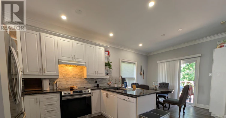 162 Golden Meadow Road N, Barrie, ON, L4N 8P2 - 6