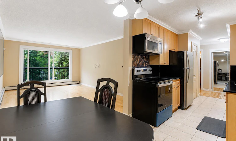403-10165 113 Street NW