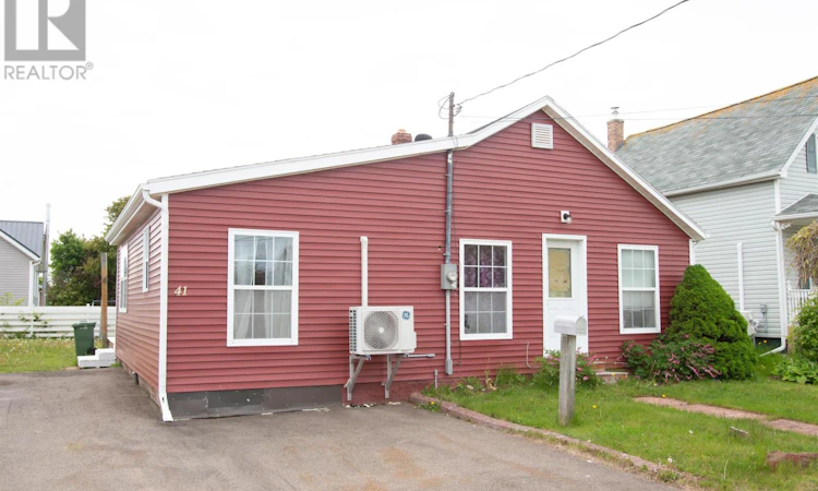 41 St. Lawrence Street