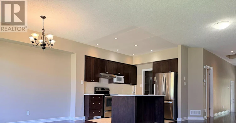 871 Fletcher Circle, Ottawa, ON, K2T 0B8 - 4