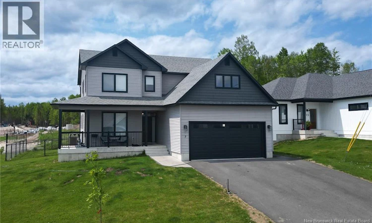 7 Aurora Street