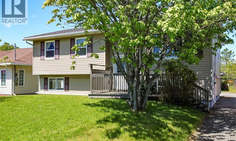 9 Parkhill Drive