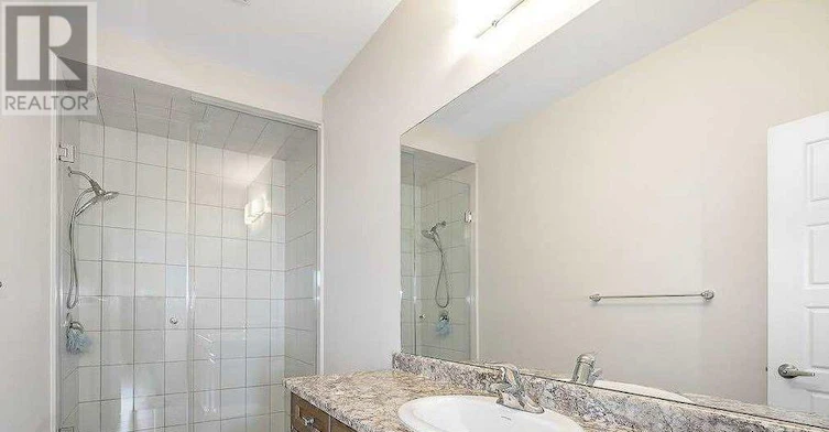 10 Explorer Way, Thorold, ON, L2V 0K1 - 2