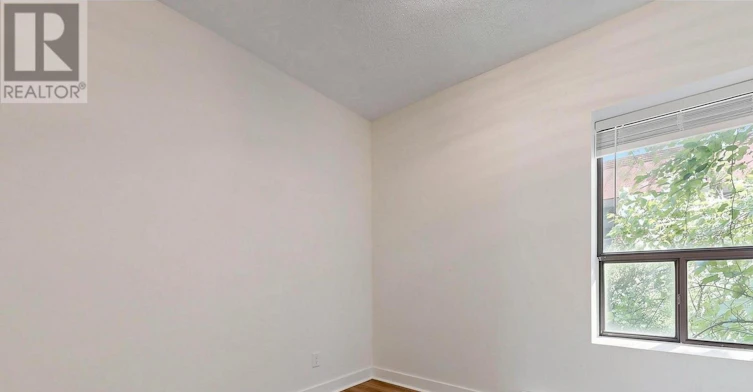 F-133 Wineva Avenue, Toronto, ON, M4E 2T3 - 17