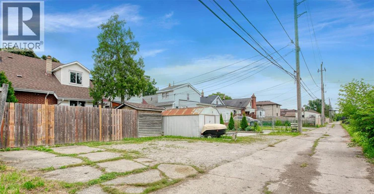 UPPER-1453 Marentette, Windsor, ON, N8X 4E2 - 4