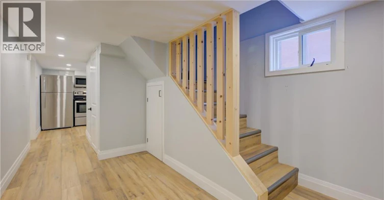 Basement-21 Fairview Avenue, Kitchener, ON, N2H 3E7 - 5