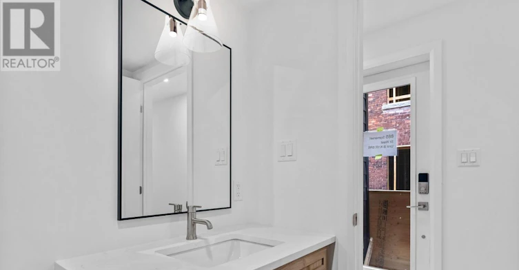 2-885 Somerset Street W, Ottawa, ON, K1R 6R6 - 11