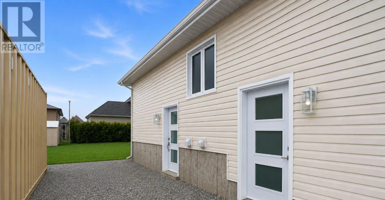 B-650 West Street W, Hawkesbury, ON, K6A 3X1 - 3