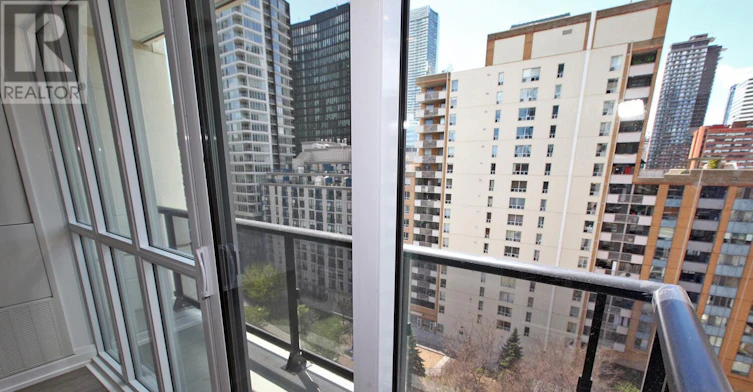 1005-77 Mutual Street, Toronto, ON, M5B 2A9 - 26
